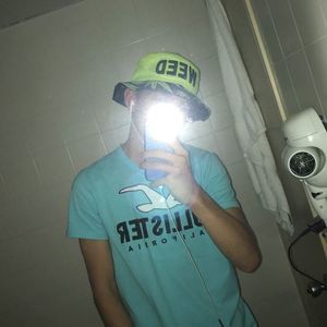 Meet your Posher, Devin